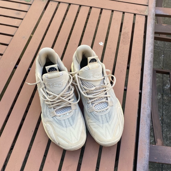 Li-Ning Way of Wade All City 12 “Zen” - Picture 1 of 6